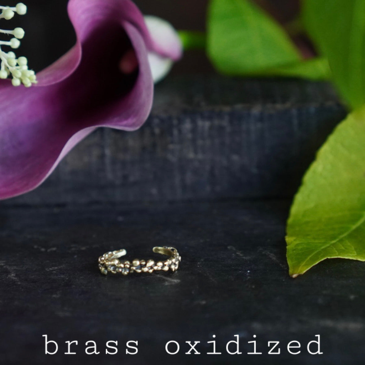 TOE RING / MANI -brass
