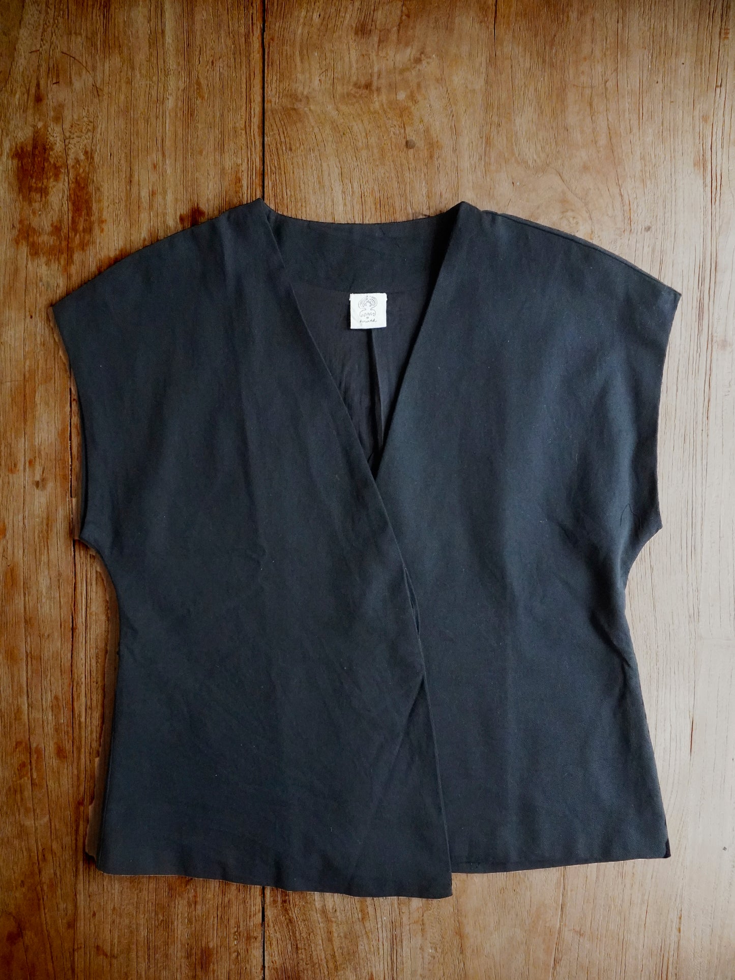 GILET / SCARAB & SUN -cotton black
