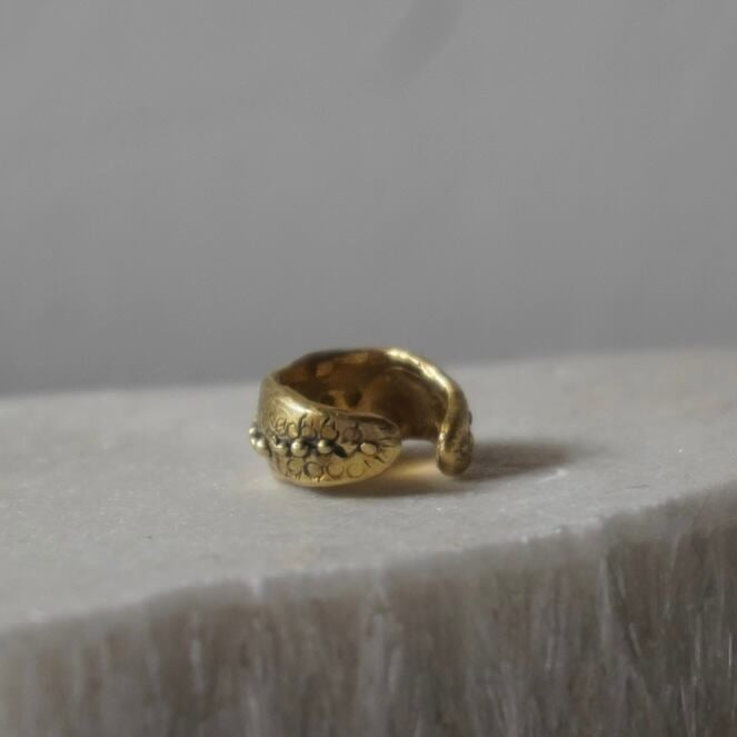 EAR CUFF / UNEVEN M -brass