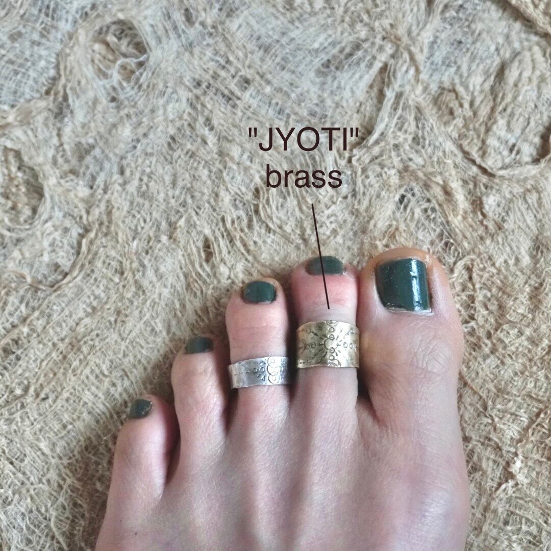 TOE RING / JYOTI -brass