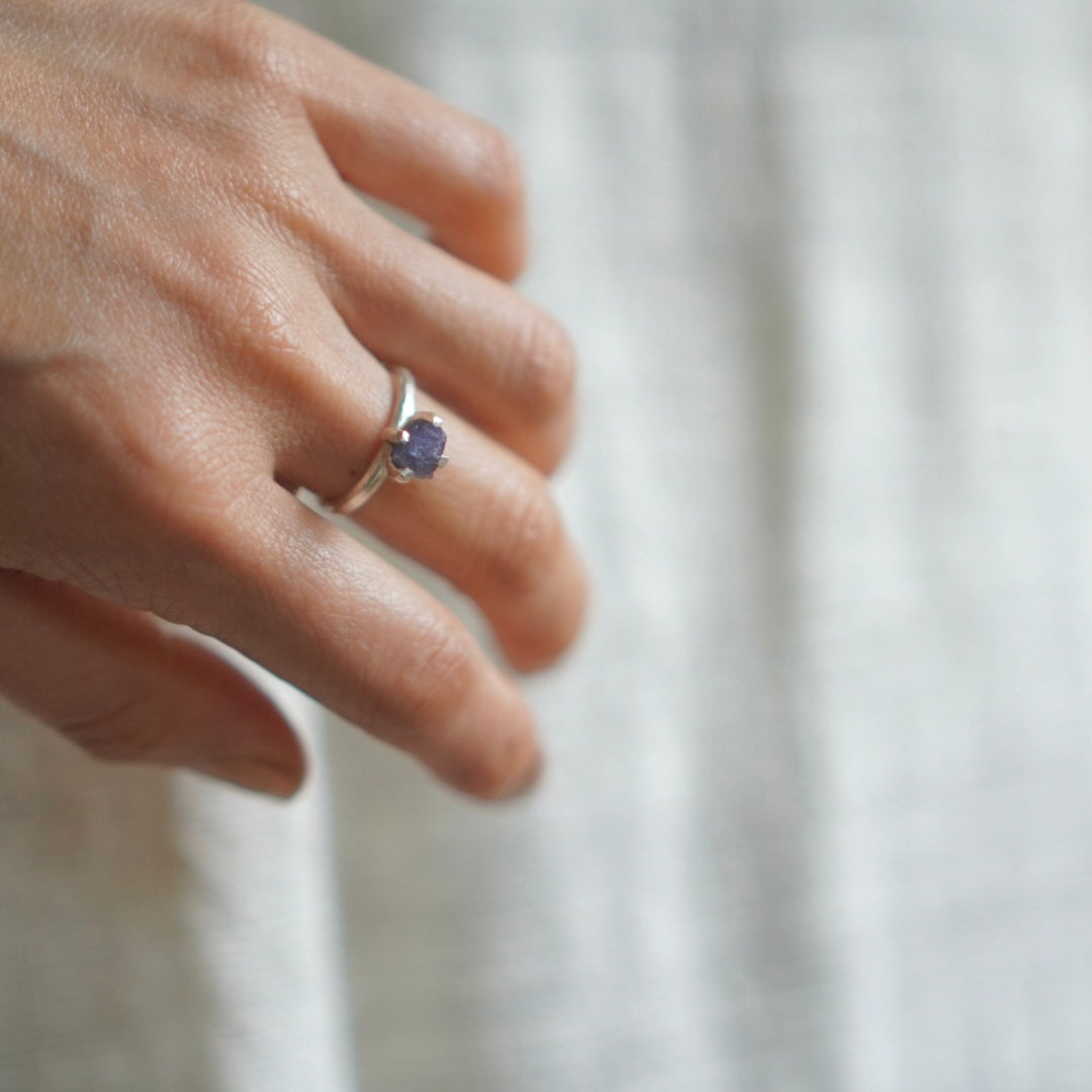 RING solitaire / TANZANITE -silver #11.5