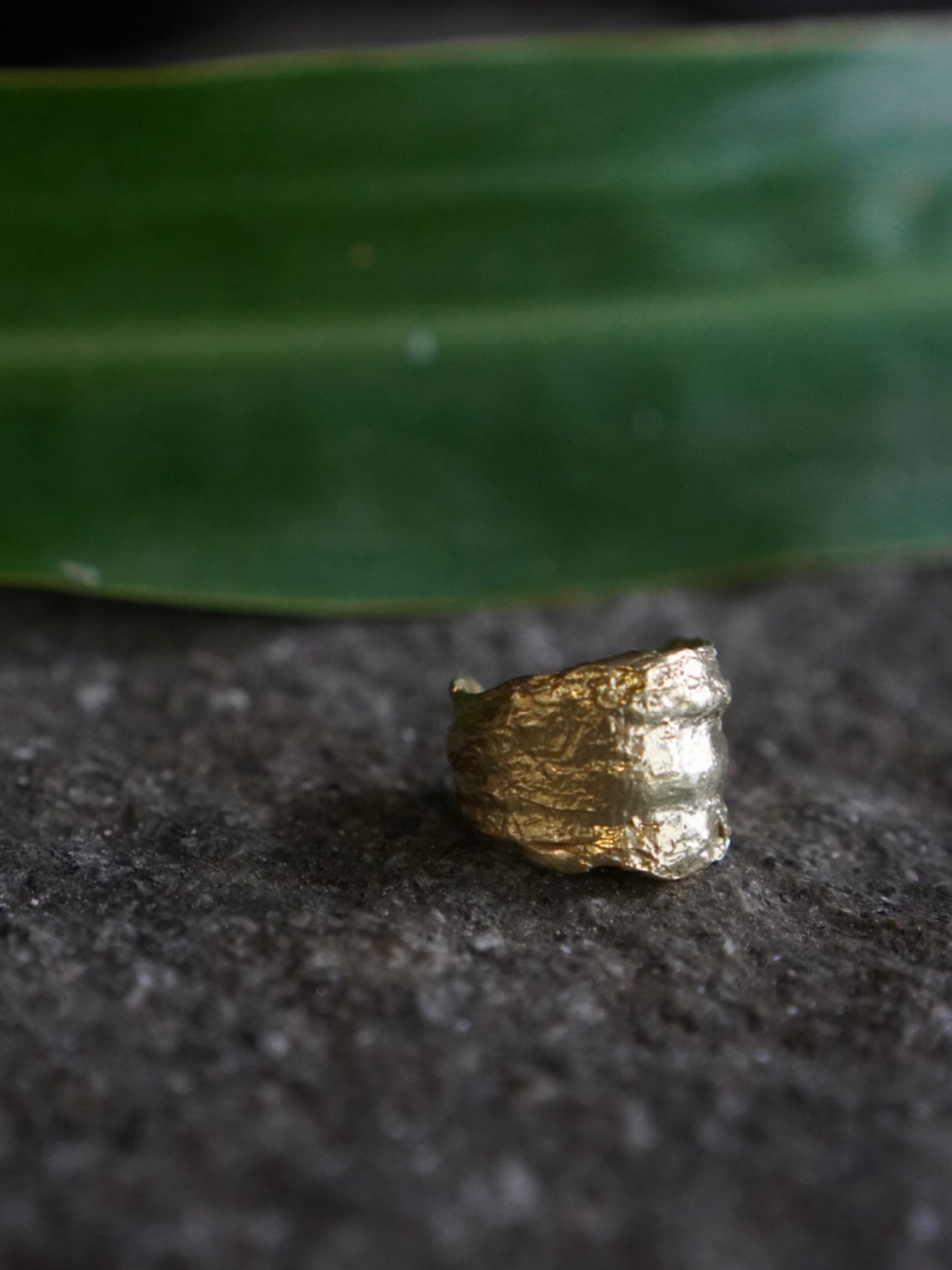 EAR CUFF / PATTI -brass