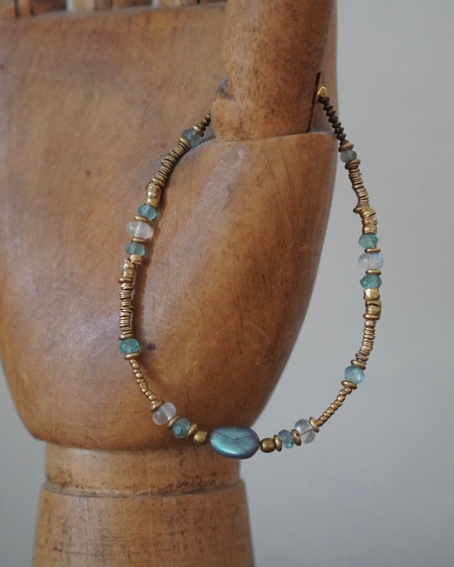 BRACELET / MISRANA -labradorite・apatite・moon stone-