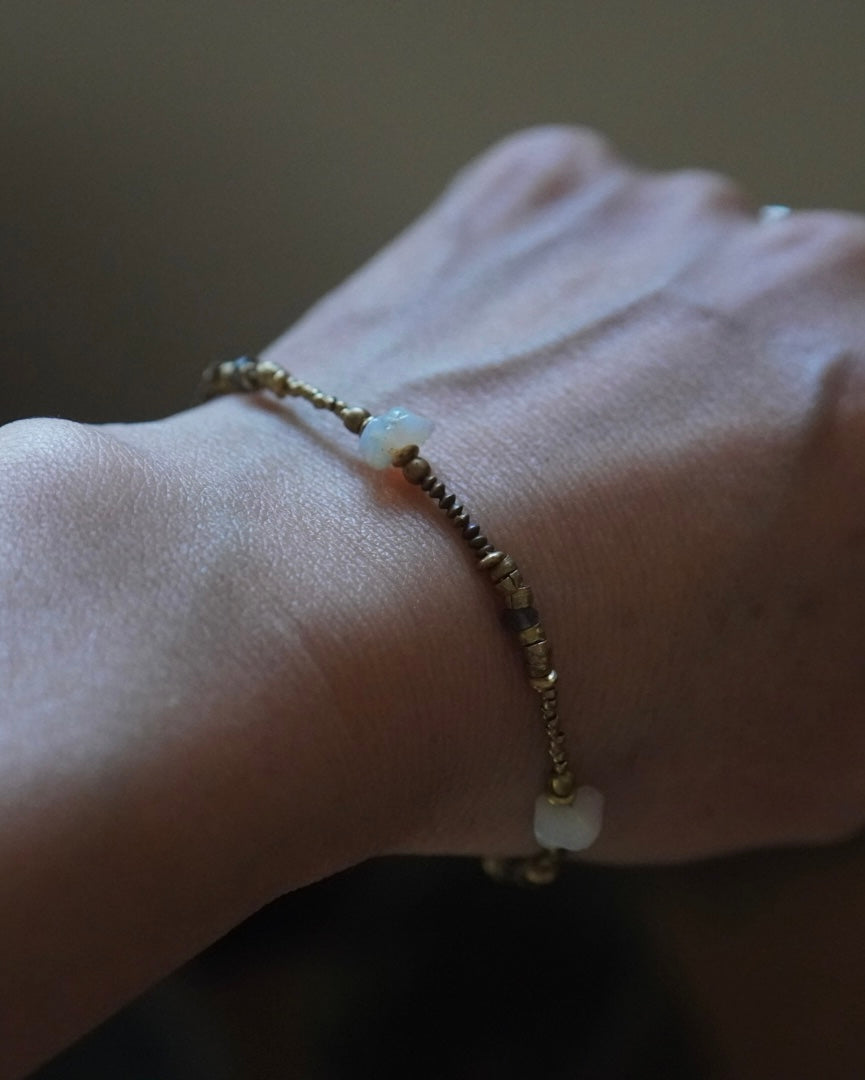 BRACELET / MISRANA -opal・smoky quartz-
