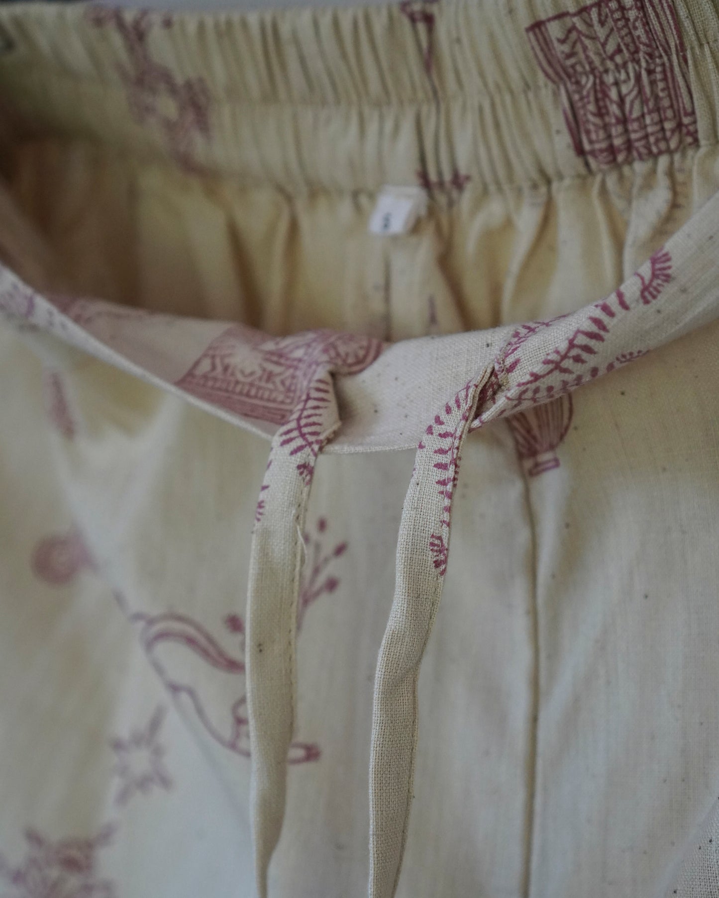 SHORT PANTS / A FEW MILES WEAR -root red