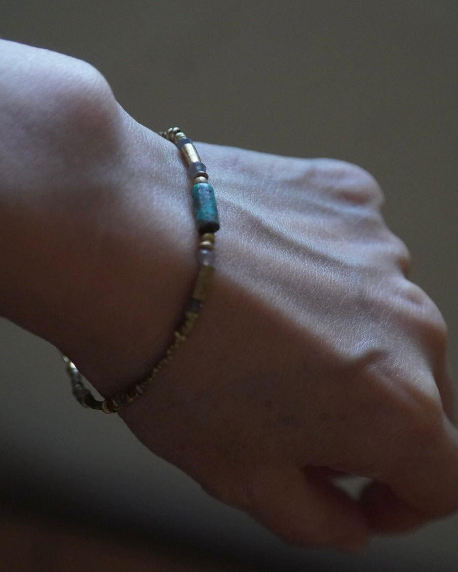 BRACELET / MISRANA -tibetan turquoise・grey moon stone-