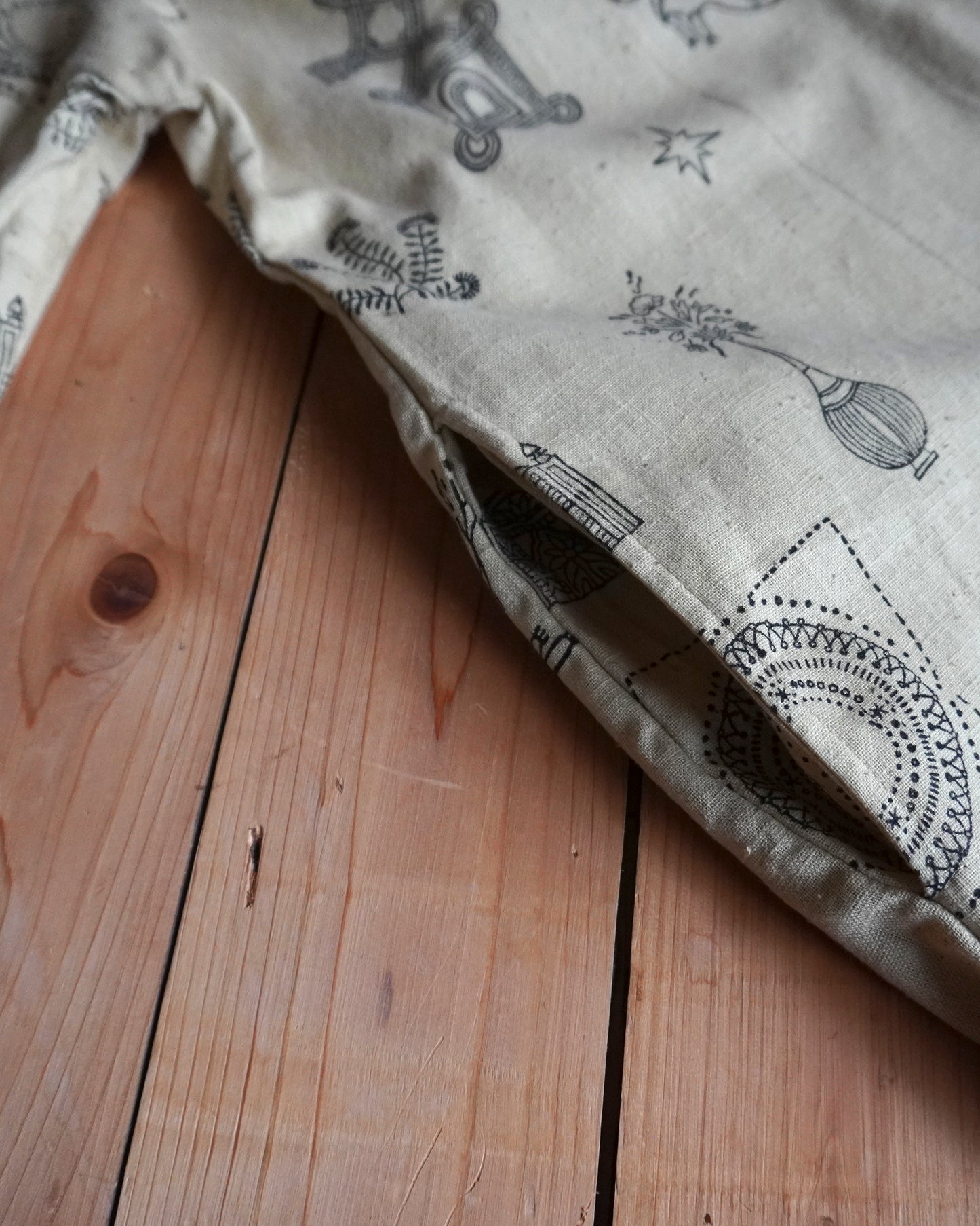 LONG TOPS / A FEW MILES WEAR-root red