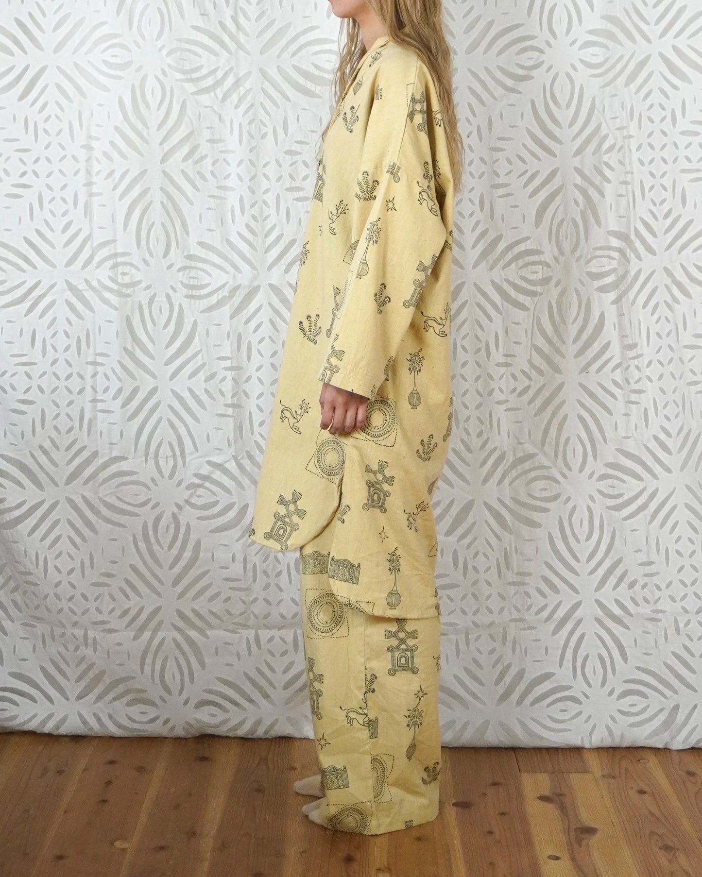 LONG TOPS / A FEW MILES WEAER-jaggery black