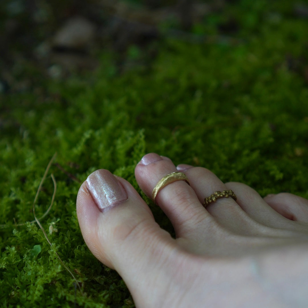 TOE RING / ANJANEYA -brass