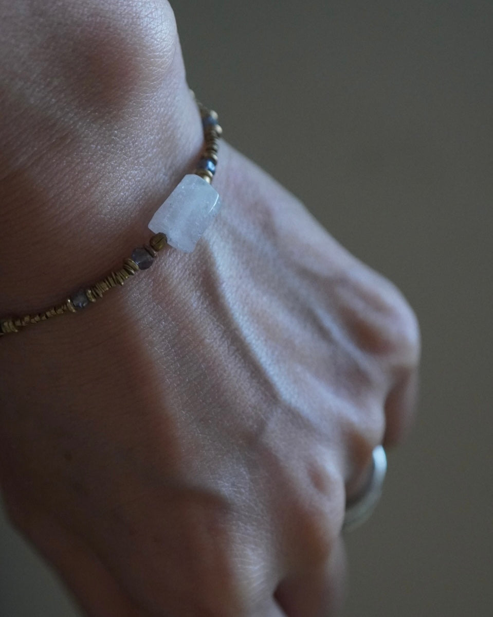 BRACELET / MISRANA -qunzite・iolite-