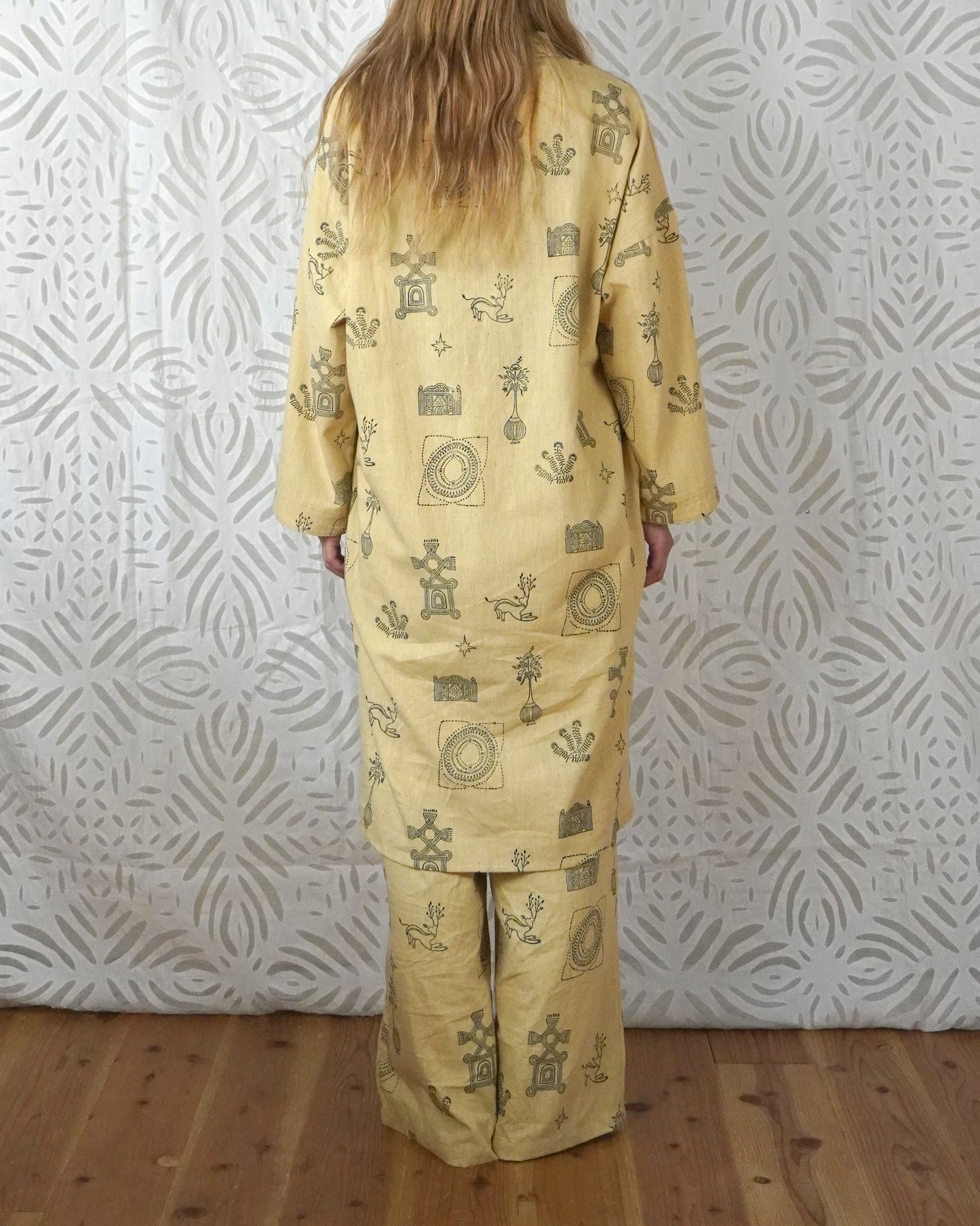 LONG TOPS / A FEW MILES WEAER-jaggery black