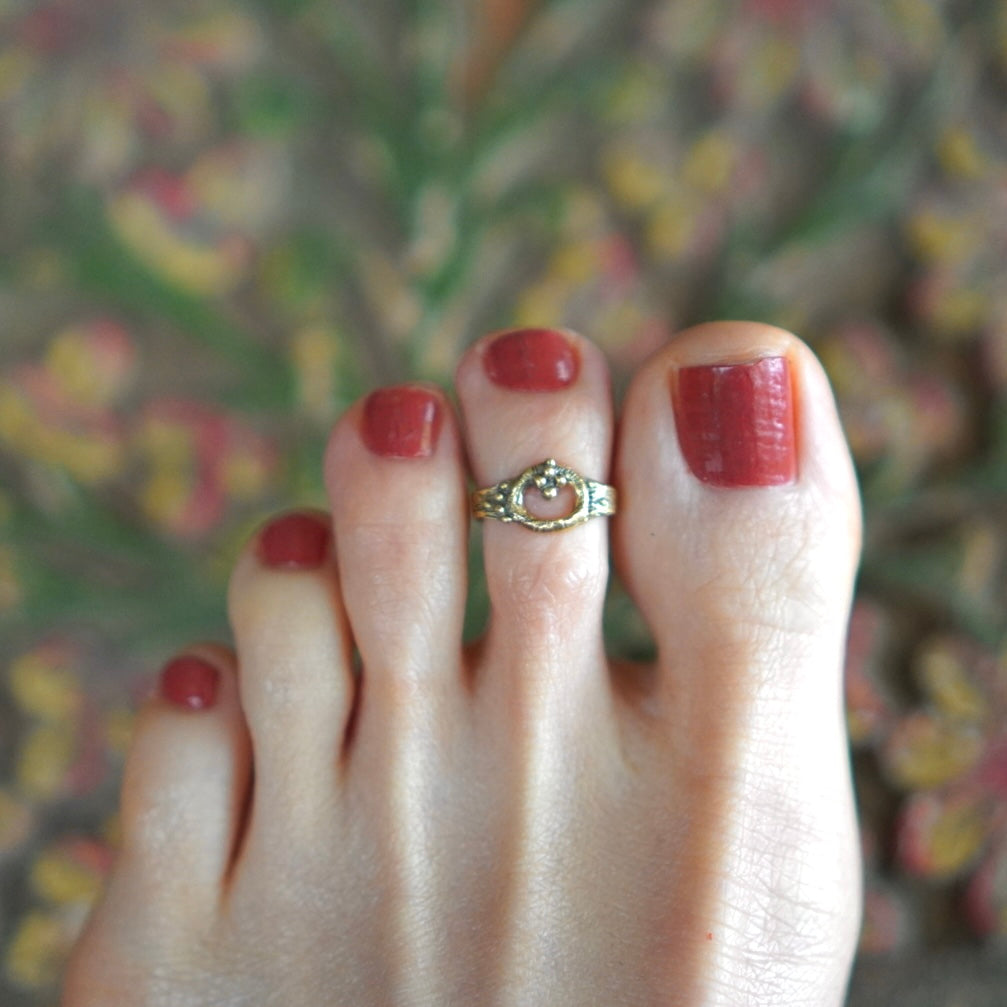 TOE RING / SUKHA -brass