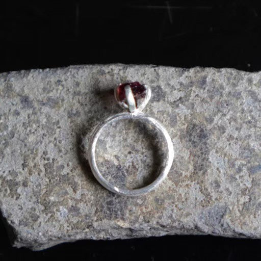 RING solitaire / GARNET -silver #10