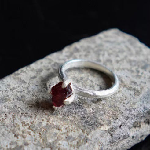 RING solitaire / GARNET -silver #10